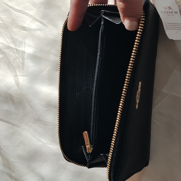 Coach long wallet black with gold hardware - Picture 3 of 3